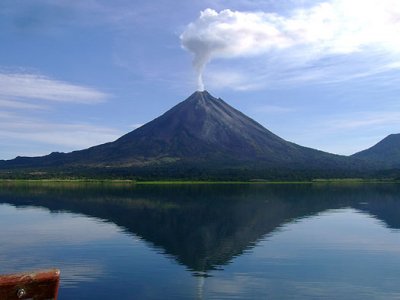 renal-volcano-lake